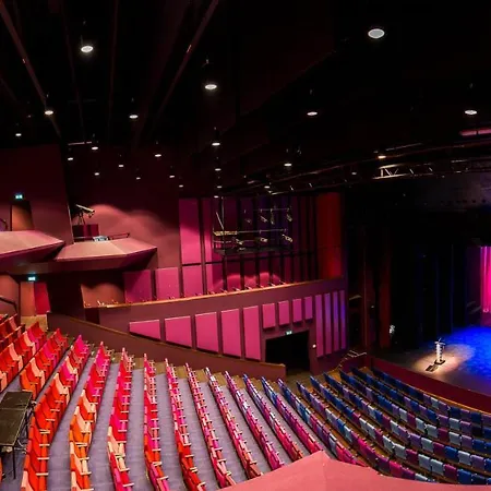 Hotel Theaterhotel 4*
