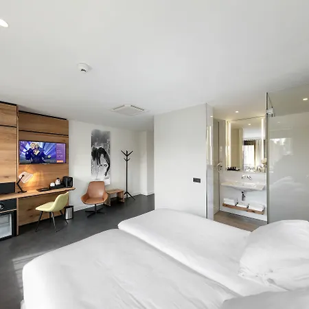 Theaterhotel Hotel 4*