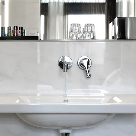 Отель Theaterhotel Венло