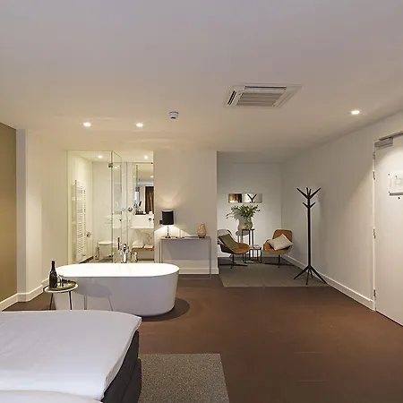 Theaterhotel Отель