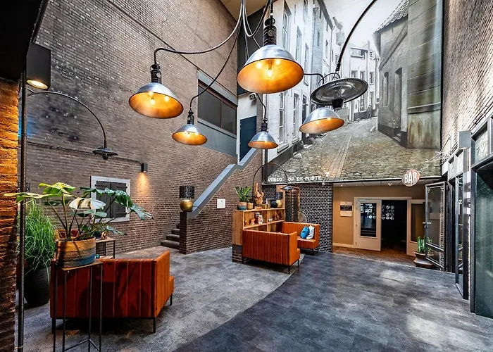 Theaterhotel מלון