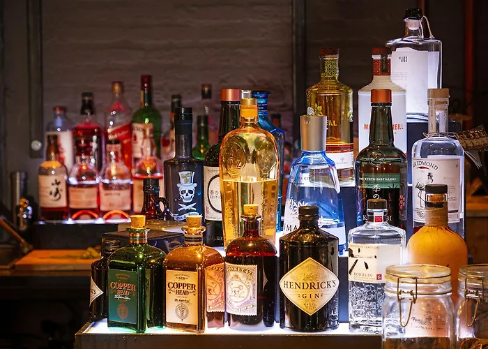 Theaterhotel מלון 4*