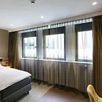 Theaterhotel Hotel 4*