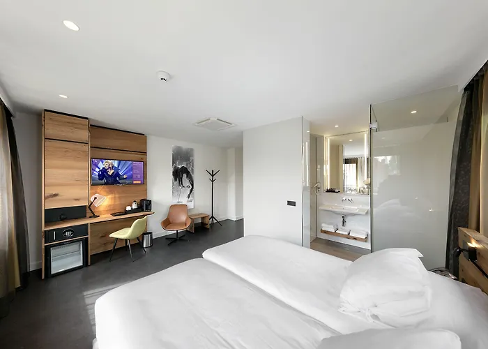 Theaterhotel ホテル 4*