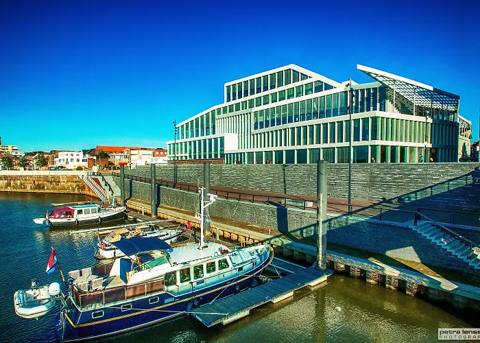 Theaterhotel ホテル 4*